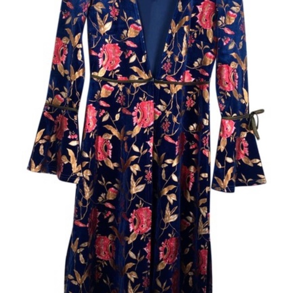 Metallic Duster. Beautiful Floral Fabric. - Picture 3 of 6